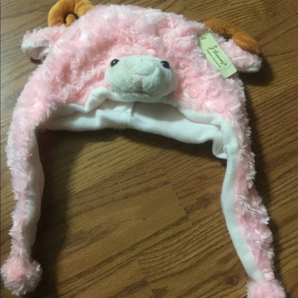 NWT Ram head Toddler Beanie